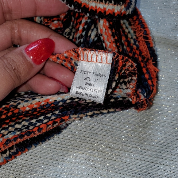 Cropped sweater - Picture 2 of 4